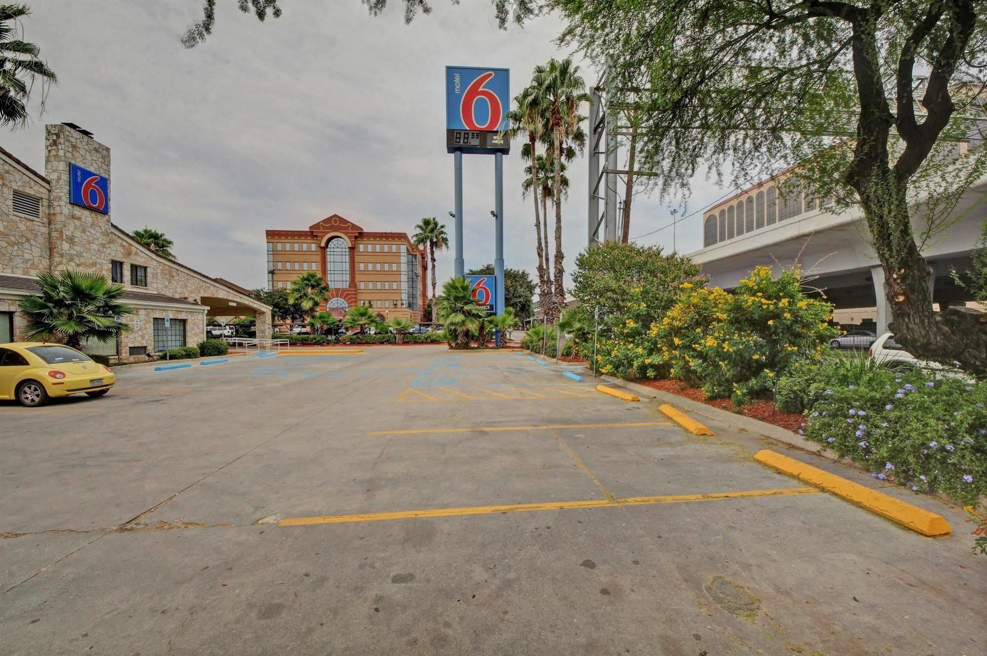 Motel 6-San Antonio, Tx - Downtown - Market Square Kültér fotó