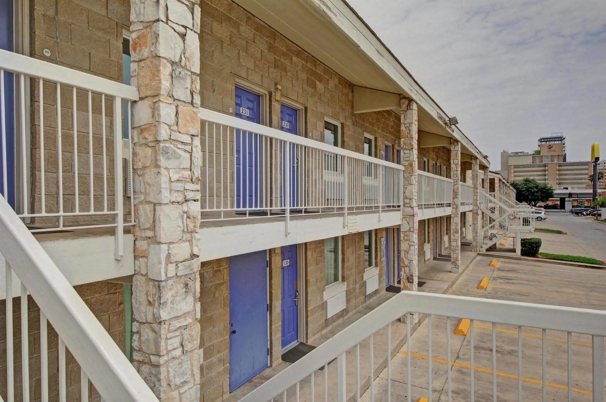 Motel 6-San Antonio, Tx - Downtown - Market Square Kültér fotó
